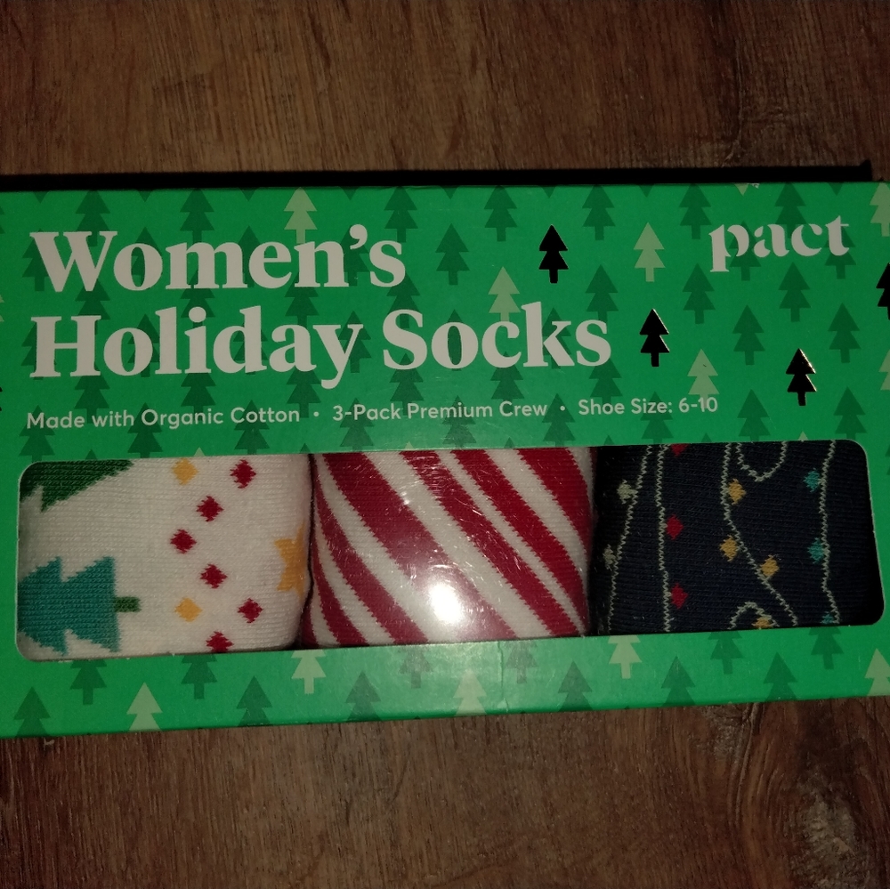 SOLD Pact - holiday socks - cotton